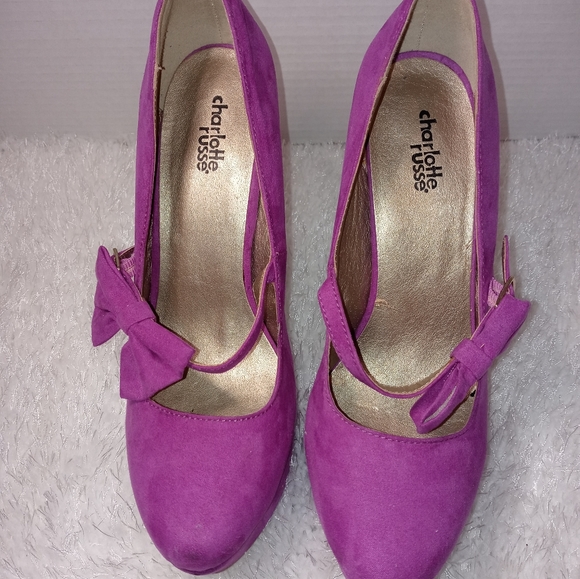 Magenta Colored Charlotte Russe platform bow detail faux suede. - Picture 3 of 4